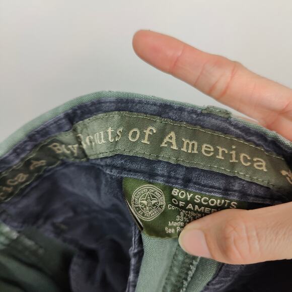 Boy Scouts of America Convertible Hiking Pants Boys 10 Green Shorts Adjustable - Picture 11 of 11